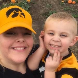 Meet your Posher, Danielle